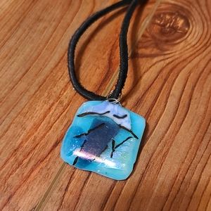 NWOT Fused glass necklace